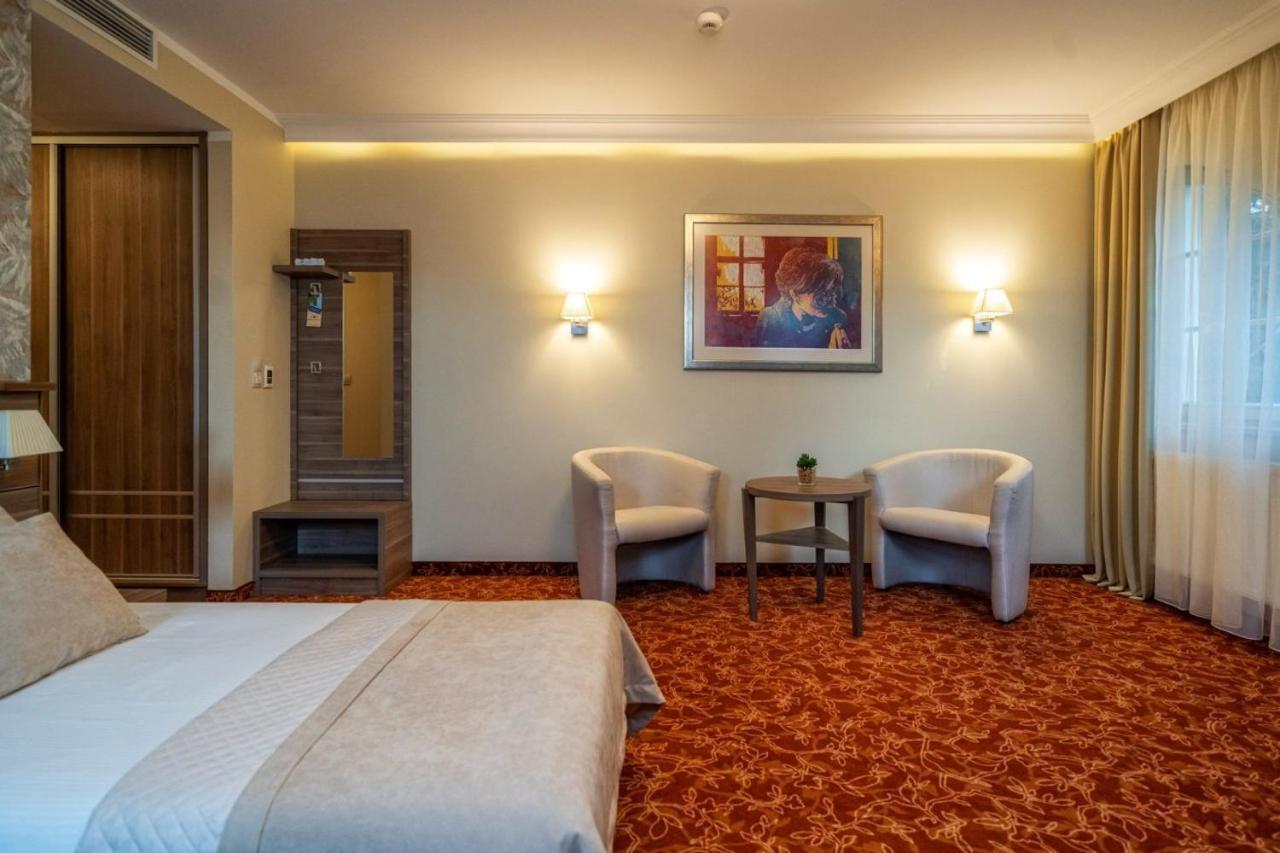 Korona Hotel Ostroleka  Εξωτερικό φωτογραφία
